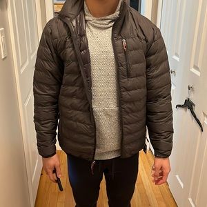 Brand new hawk & co sport performer jacket size small